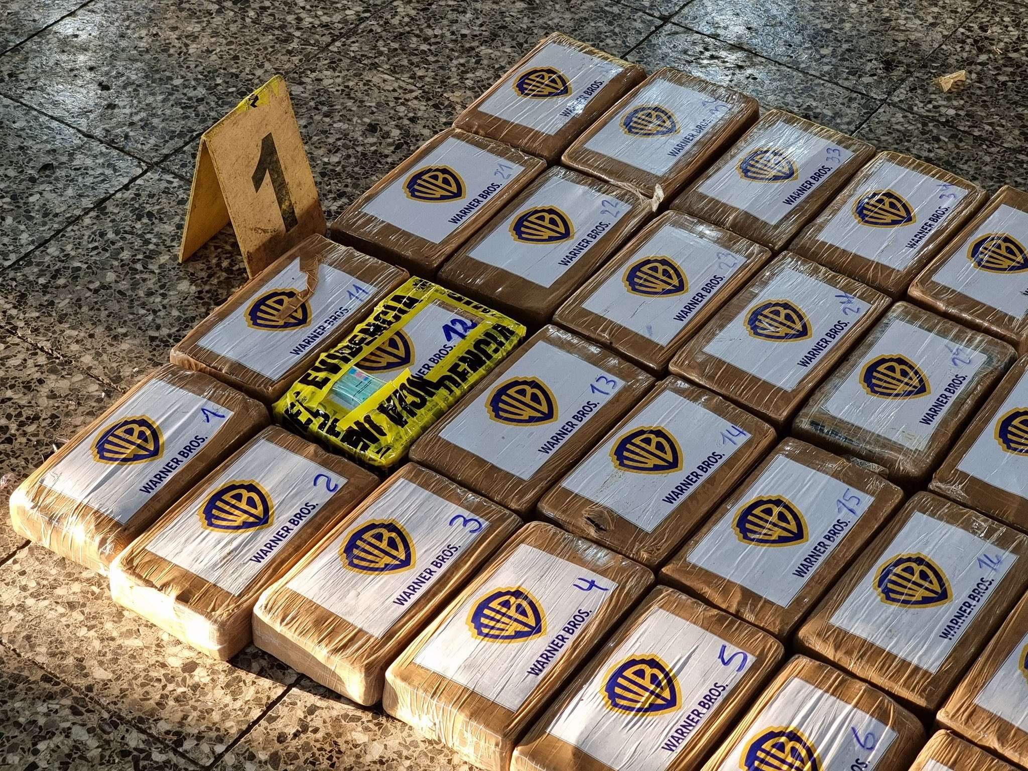 Actualización | Descubren 455 paquetes de sustancias ilícitas flotando en el Pacífico