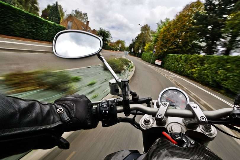 ¿Viajas en moto esta Semana Santa? Recomendaciones para un viaje seguro