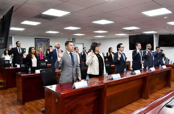 SAT juramenta a nuevos integrantes de los Tribunales Administrativos