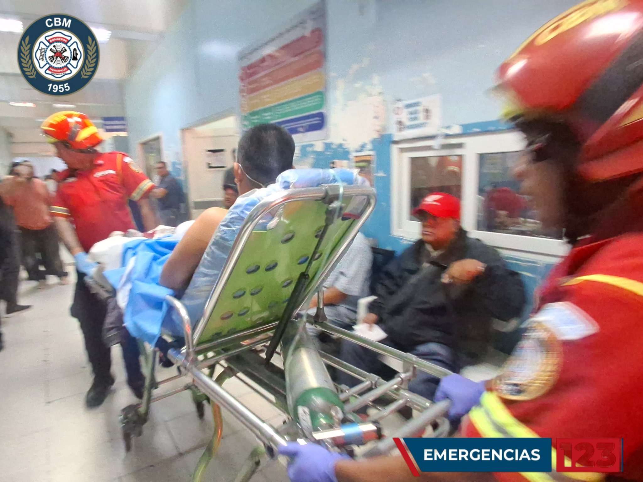 Ataque armado deja tres heridos en la Calzada San Juan