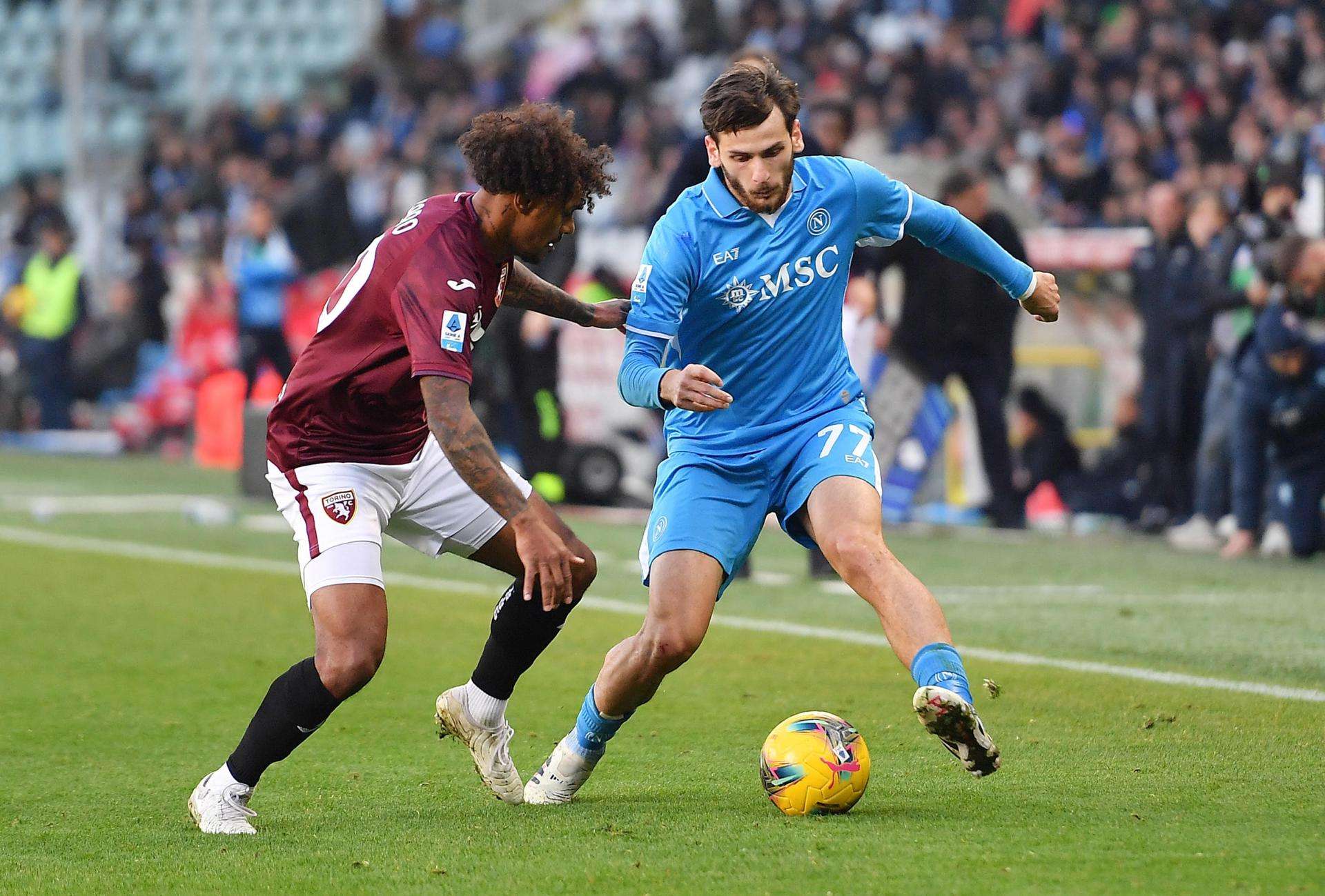 El PSG hace oficial el fichaje de Kvaratskhelia