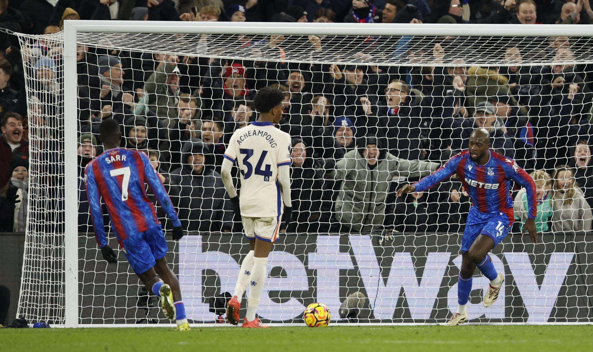 Bache del Chelsea se agranda con el empate ante Crystal Palace