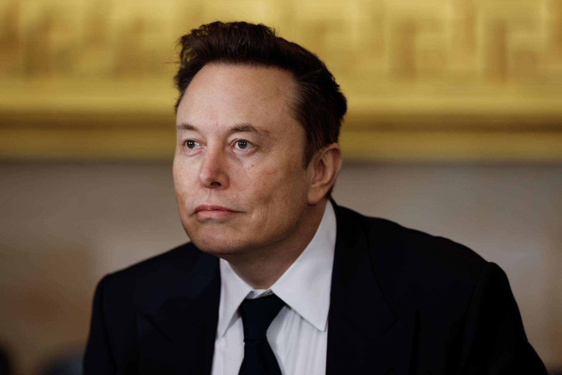 «No tienen el dinero»: Elon Musk cuestiona proyecto de IA anunciado por Trump
