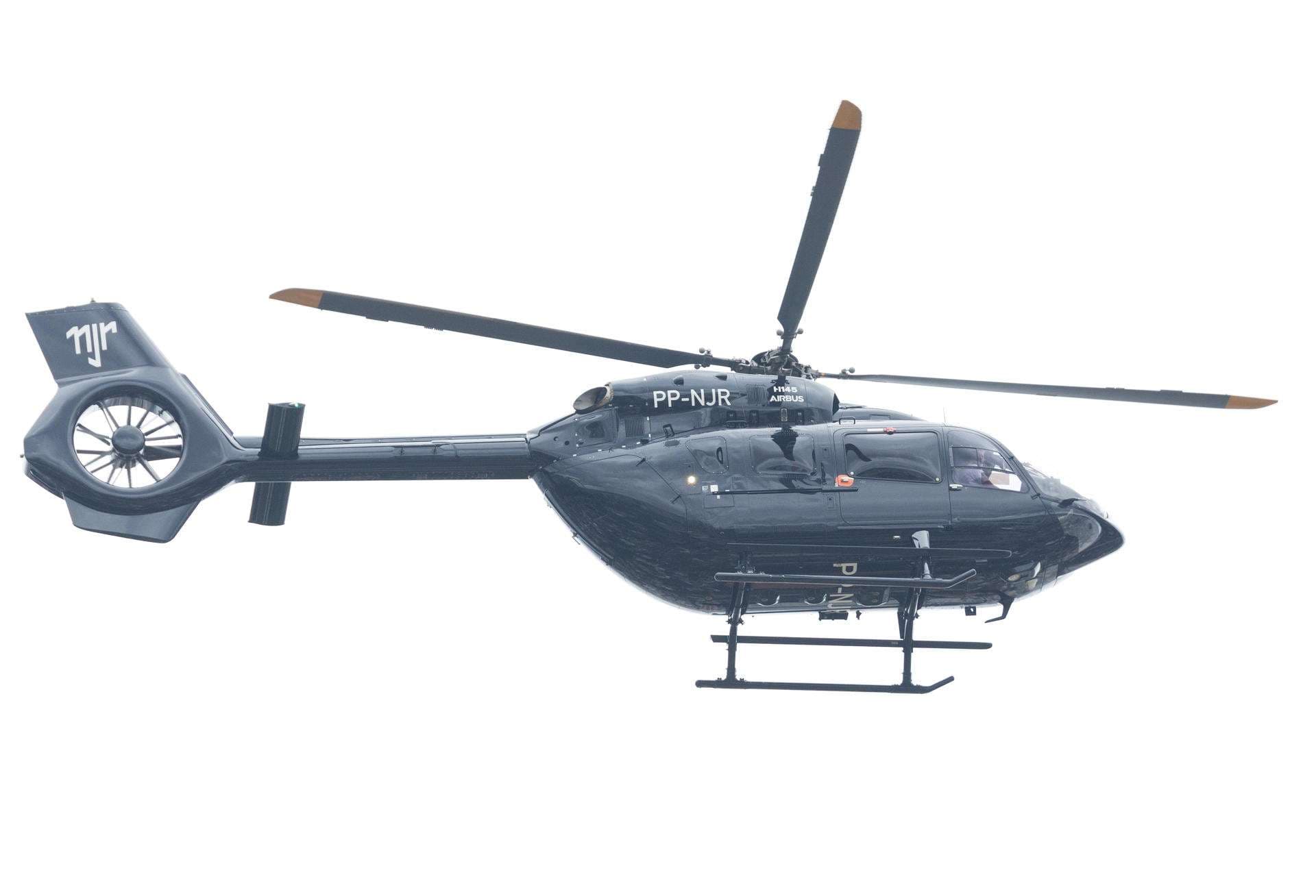 Neymar sobrevuela Sao Paulo en helicóptero al llegar a Brasil para firmar por Santos