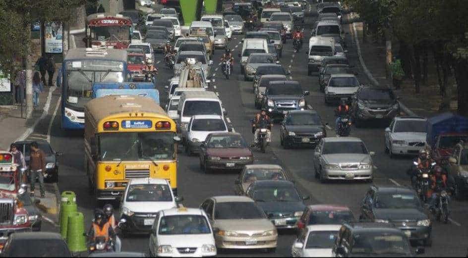 ¿Rutas detenidas y caos vial? Así se vive la mañana del viernes en la Ciudad de Guatemala