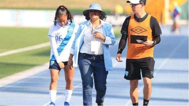 El capítulo se cierra: La Selección Femenina se despide de Karla Alemán y José Jiménez