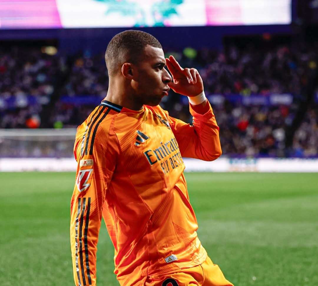 Primer «Hat Trick» de Mbappé afianza el liderato del Real Madrid