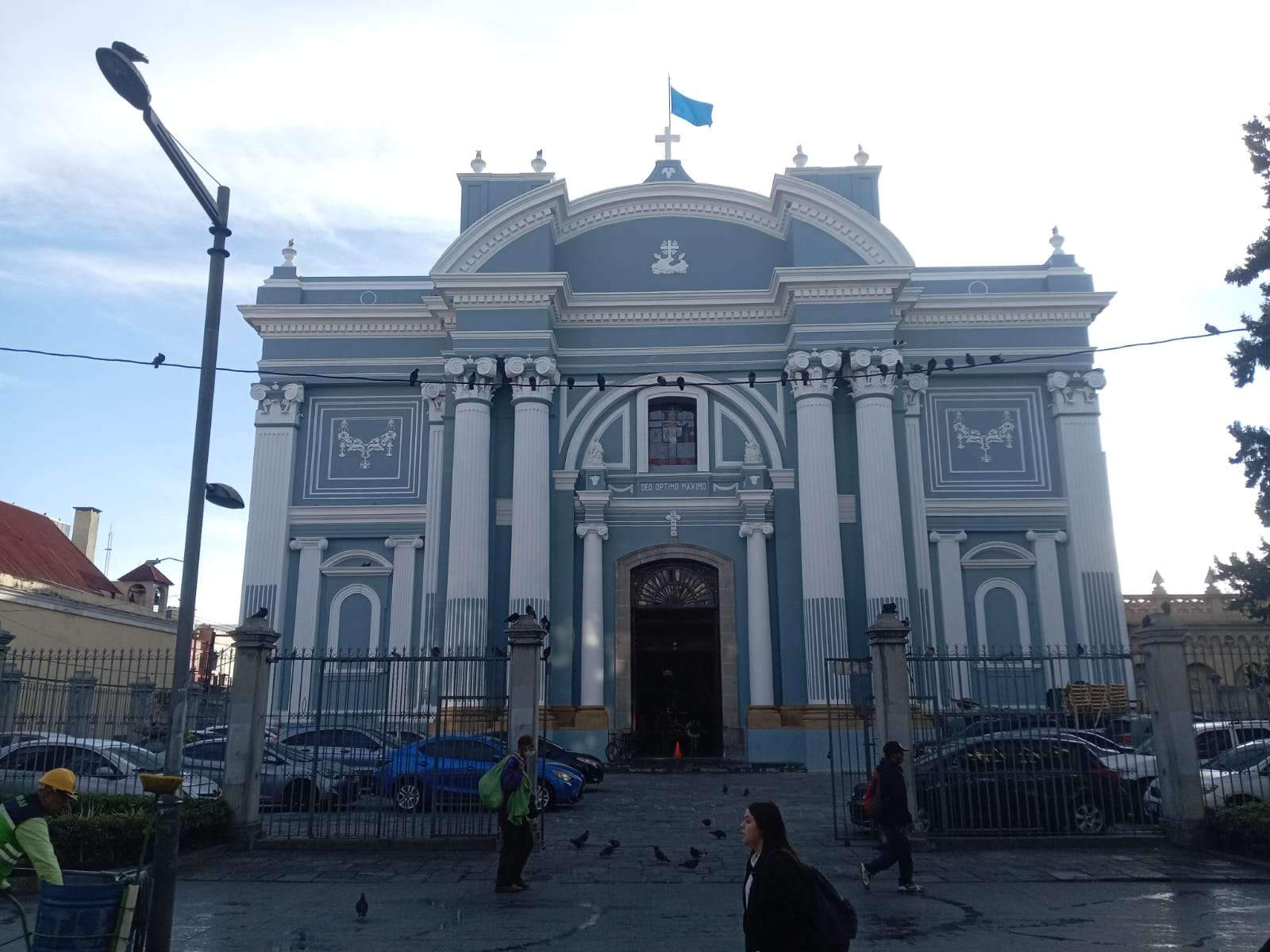 Templos capitalinos abren sus puertas para venerar al Cristo Negro de Esquipulas