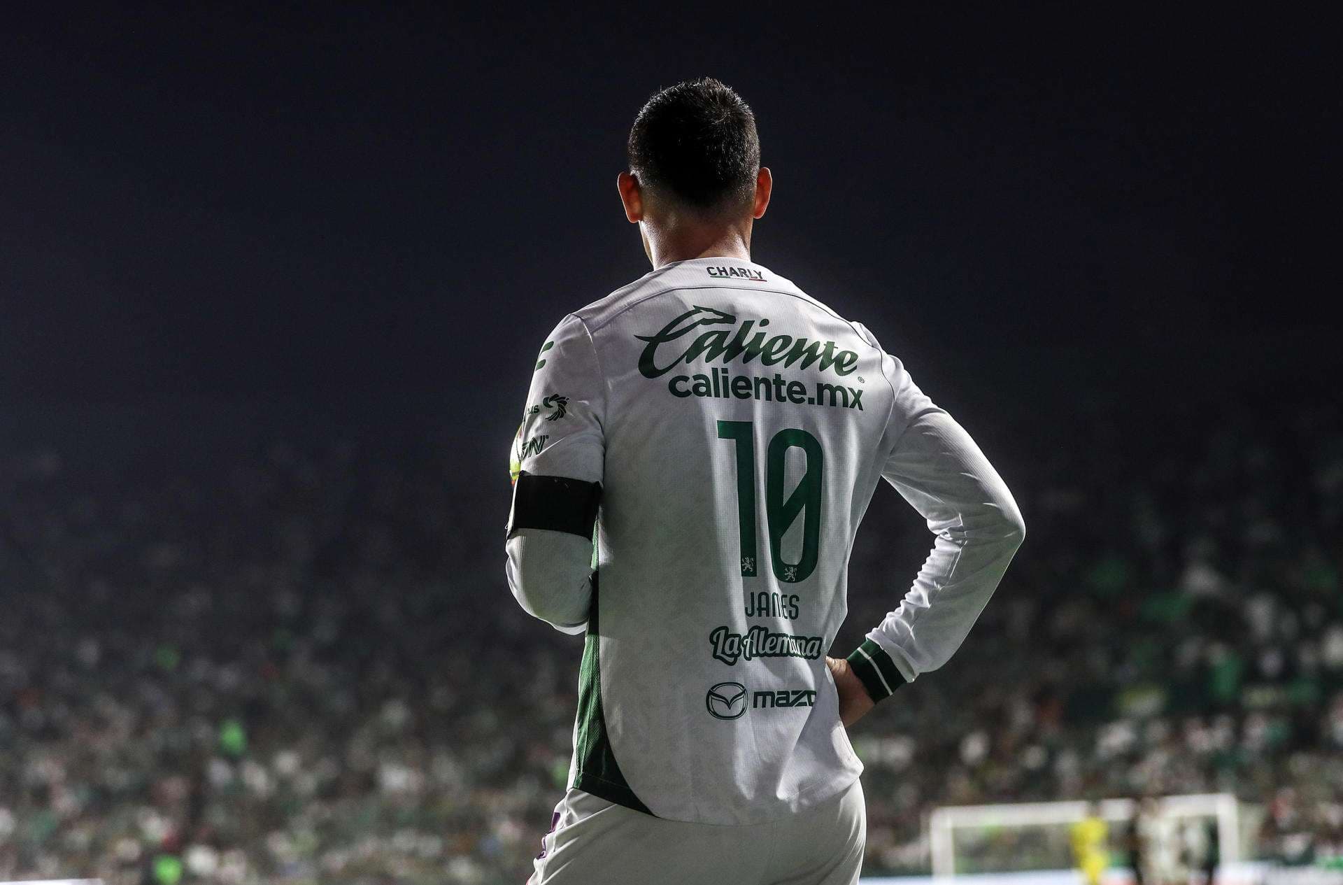 El colombiano James Rodríguez liderará al líder León en su visita al campeón América