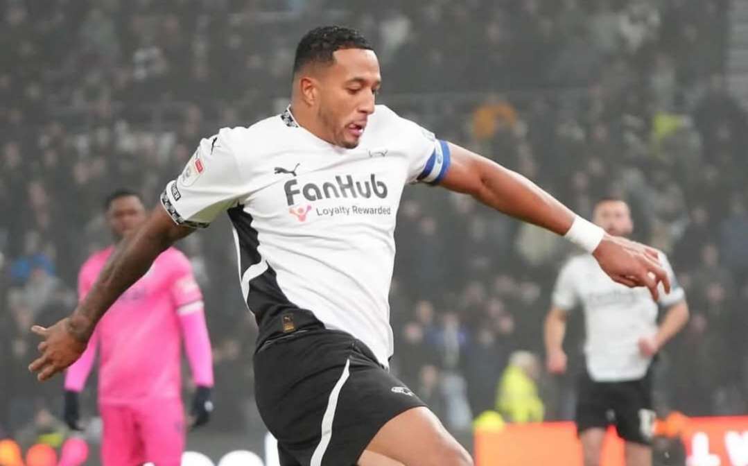 Derby County en crisis: siete derrotas al hilo y en zona de descenso