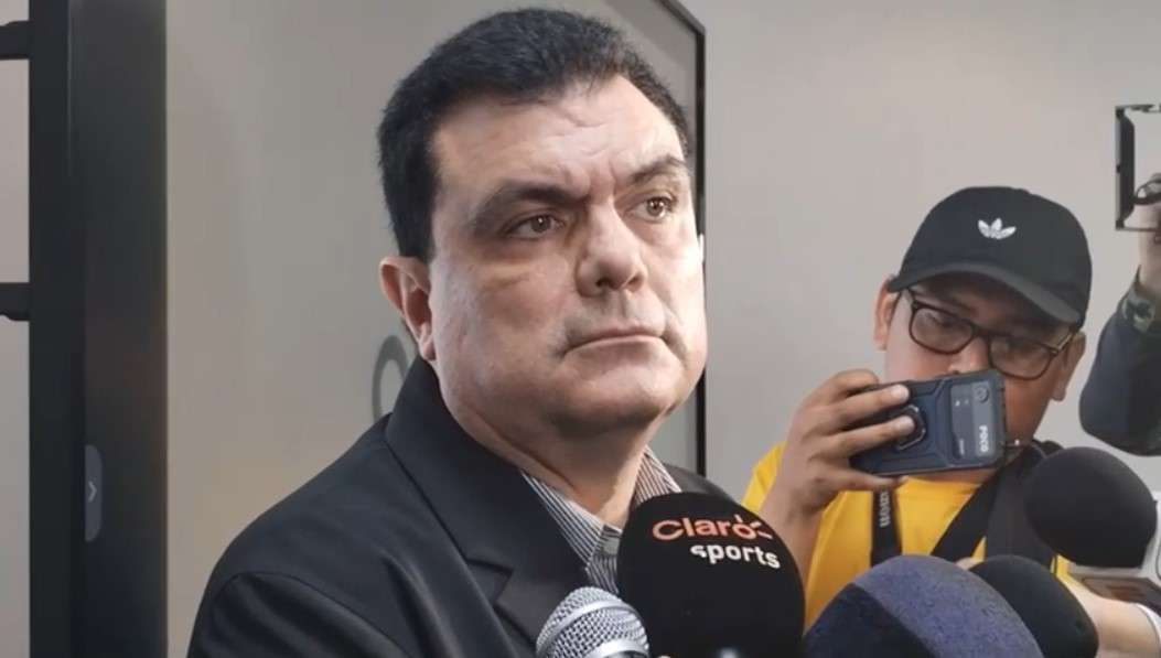 Paiz sobre errores arbitrales: «así como los jugadores se cansan, ellos también»