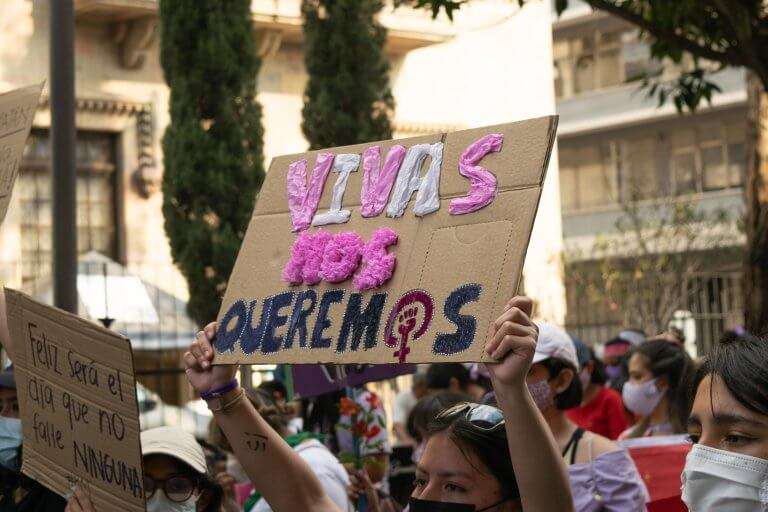 ¡Este 8 de marzo, las calles se levantan! Caravana del Día Internacional de la Mujer recorre zona 1
