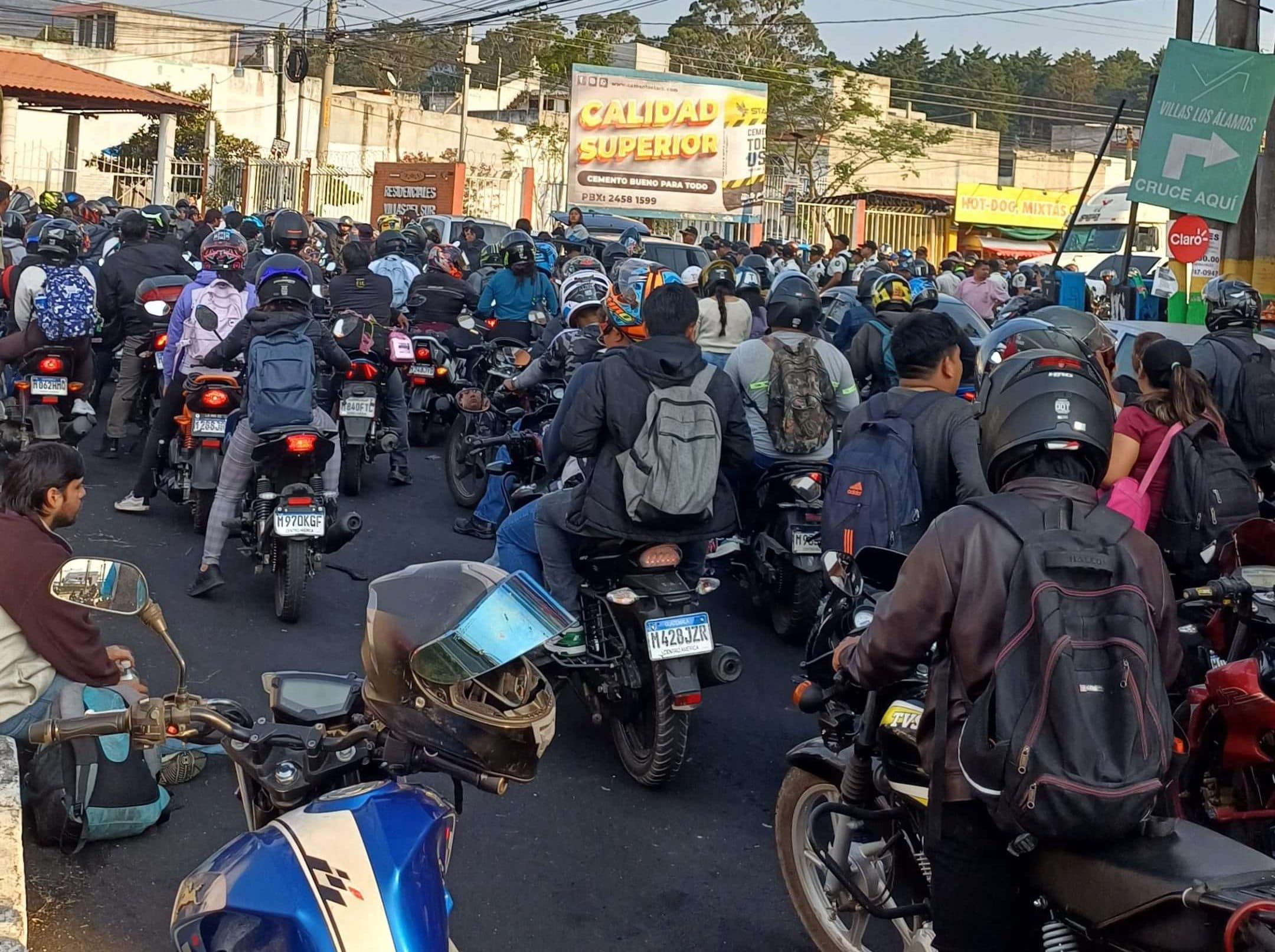 EN IMÁGENES | Continúa el bloqueo entre Villa Hermosa y Boca del Monte