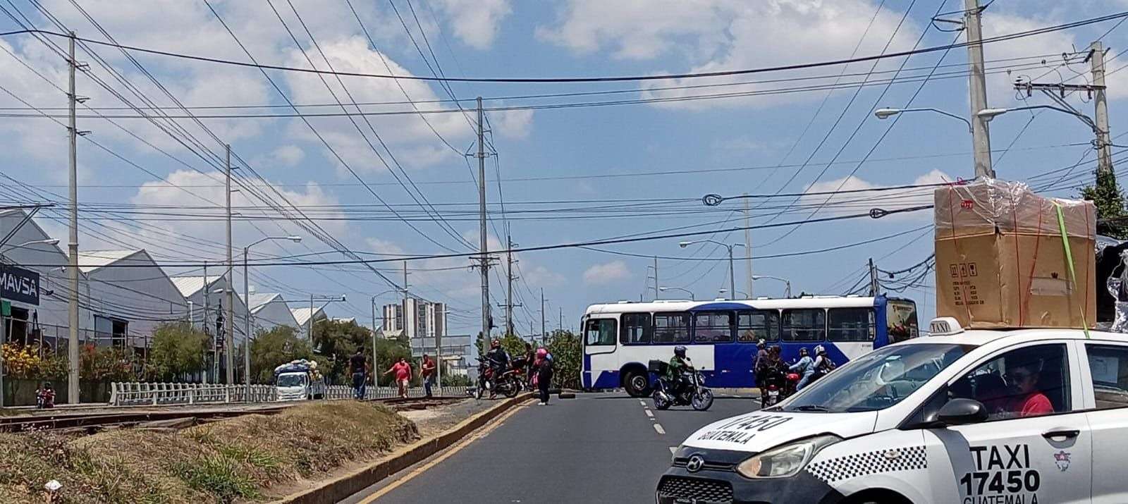 ¿Más bloqueos? Manifestantes bloquean Atanasio Tzul