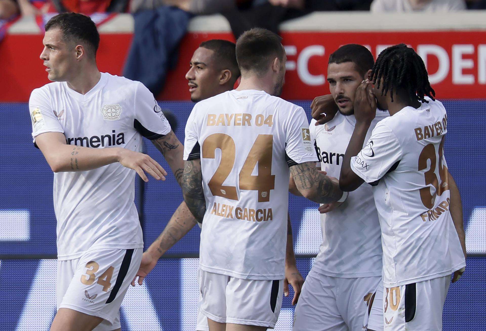 Gol agónico sostiene al Leverkusen en la pelea por la Bundesliga