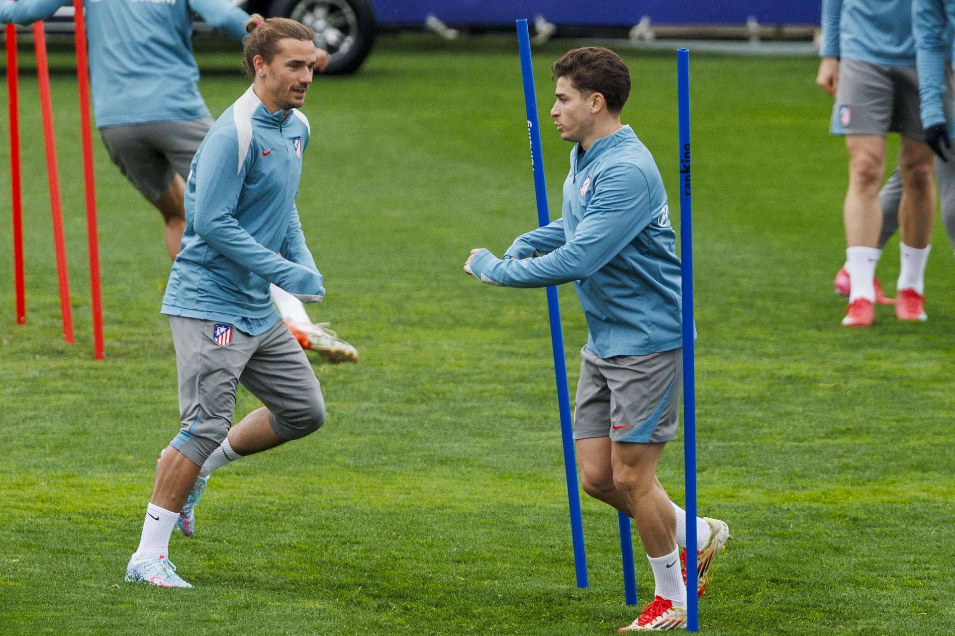 Simeone insiste con su once, con Griezmann y Julián Alvarez en ataque