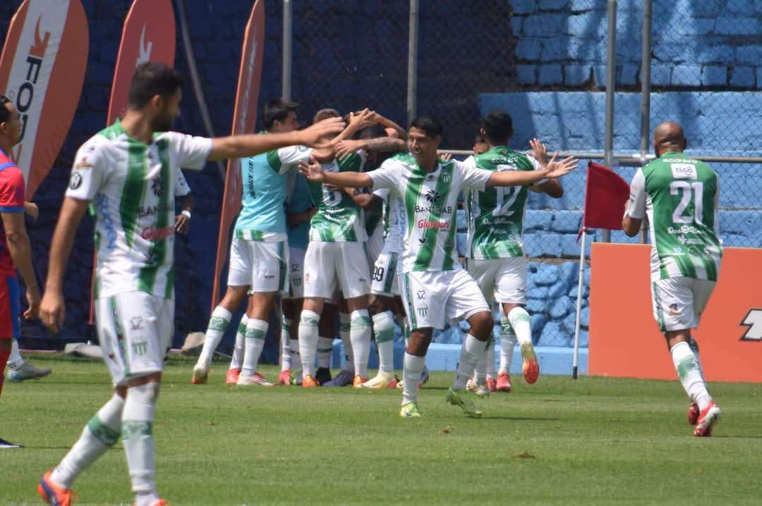 Antigua GFC le arrebata el invicto a Municipal en El Trébol