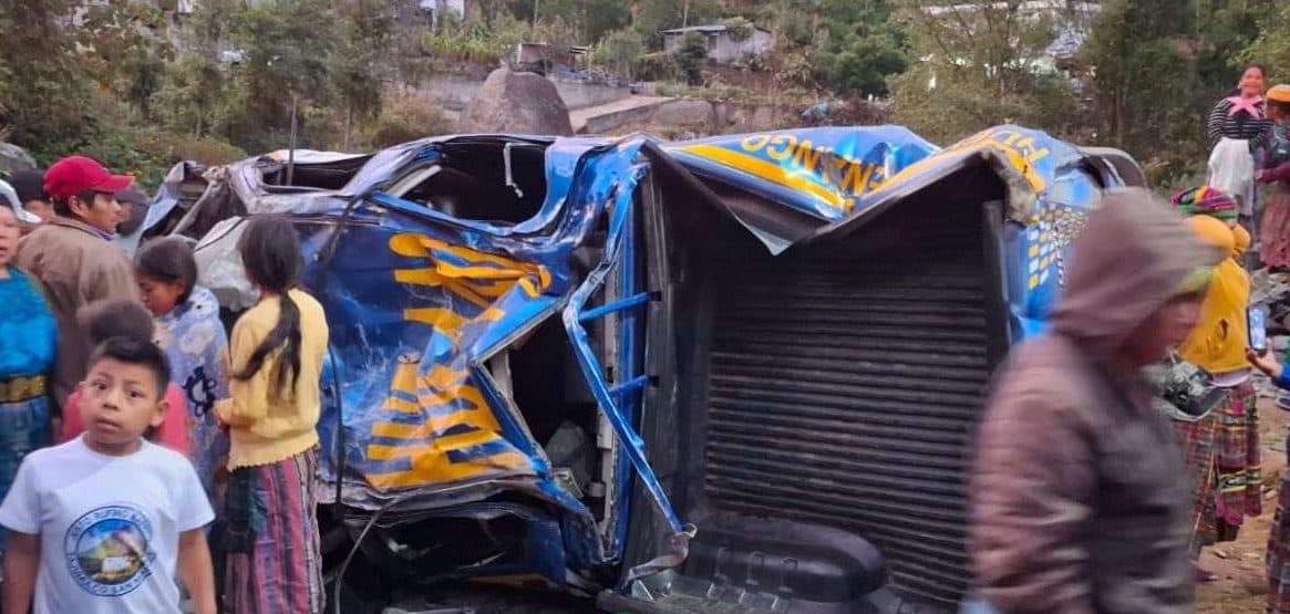 ¿Qué ocurrió en Aldea Tolá? Accidente deja tres agentes de la PNC sin vida