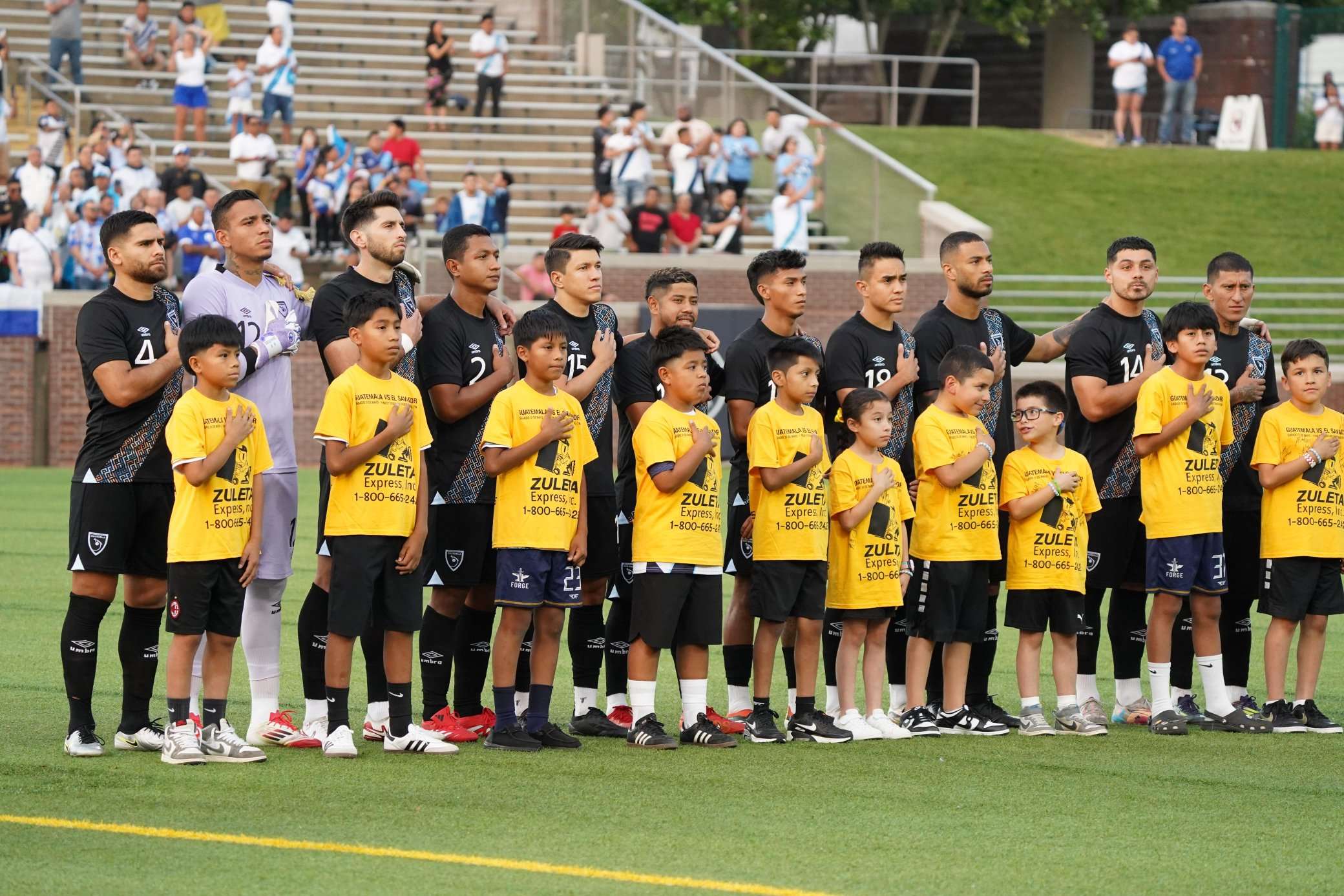 EN DIRECTO | Guatemala se enfrenta a El Salvador en juego de preparación