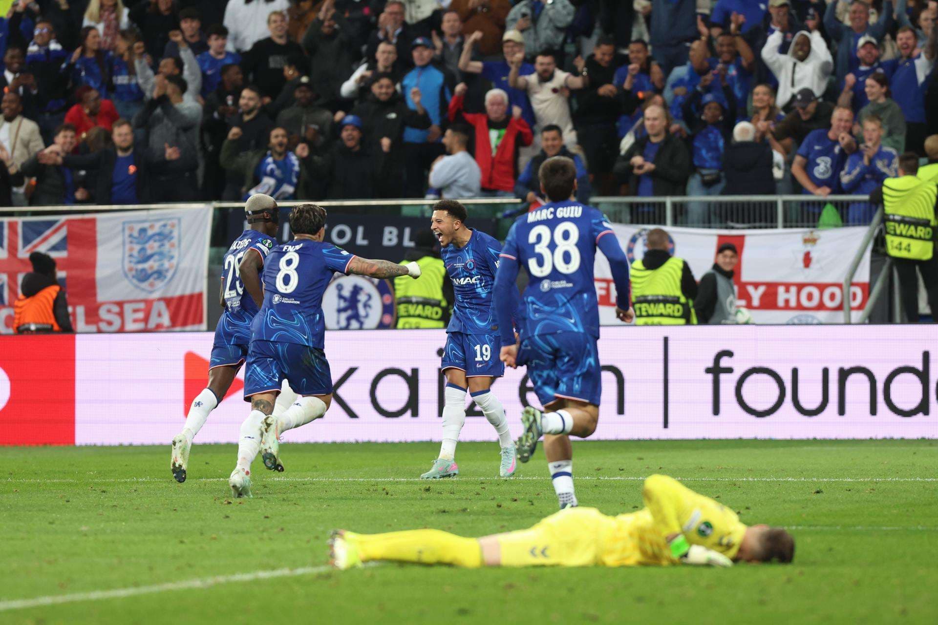 El Chelsea destroza al Betis en la segunda parte y le quita el sueño de campeón