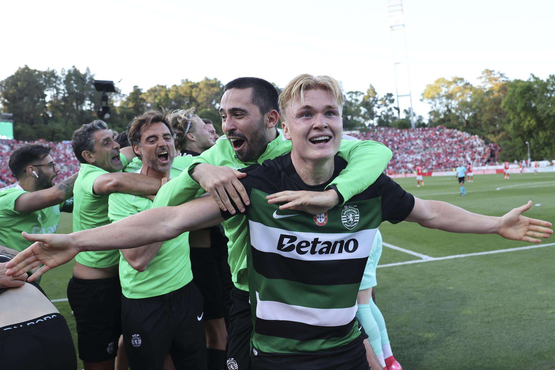 El Sporting gana la Copa de Portugal ante el Benfica con dos goles en la prórroga