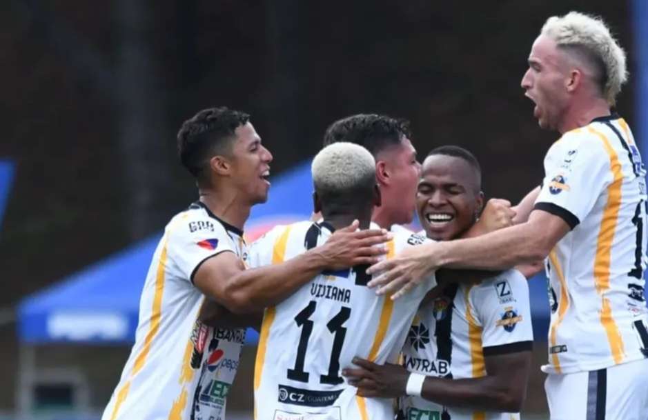 Aurora está en la gran final de la Primera División