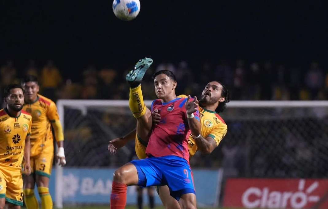 Se confirma el secreto a voces de ‘Chava’ Estrada