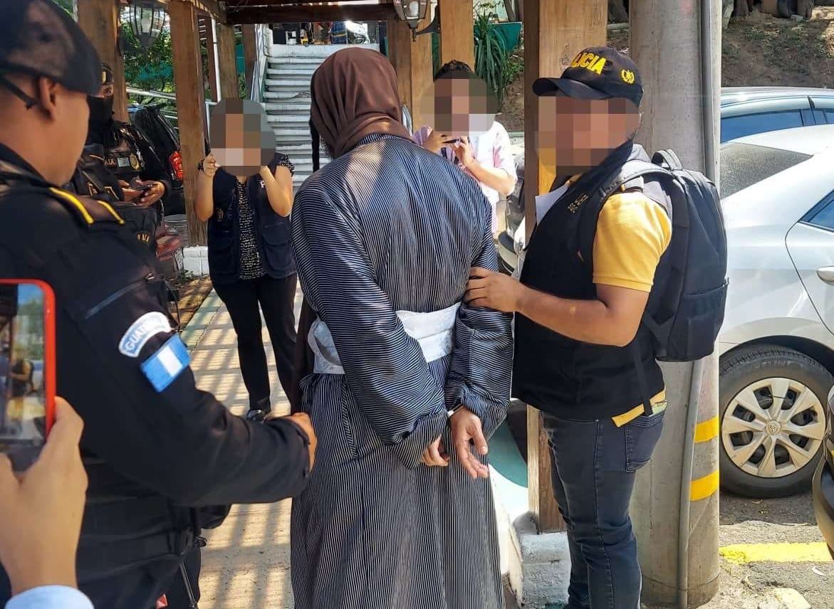 ¿Fingiendo ser médico? Capturan a miembro de Lev Tahor en sede de la PGN