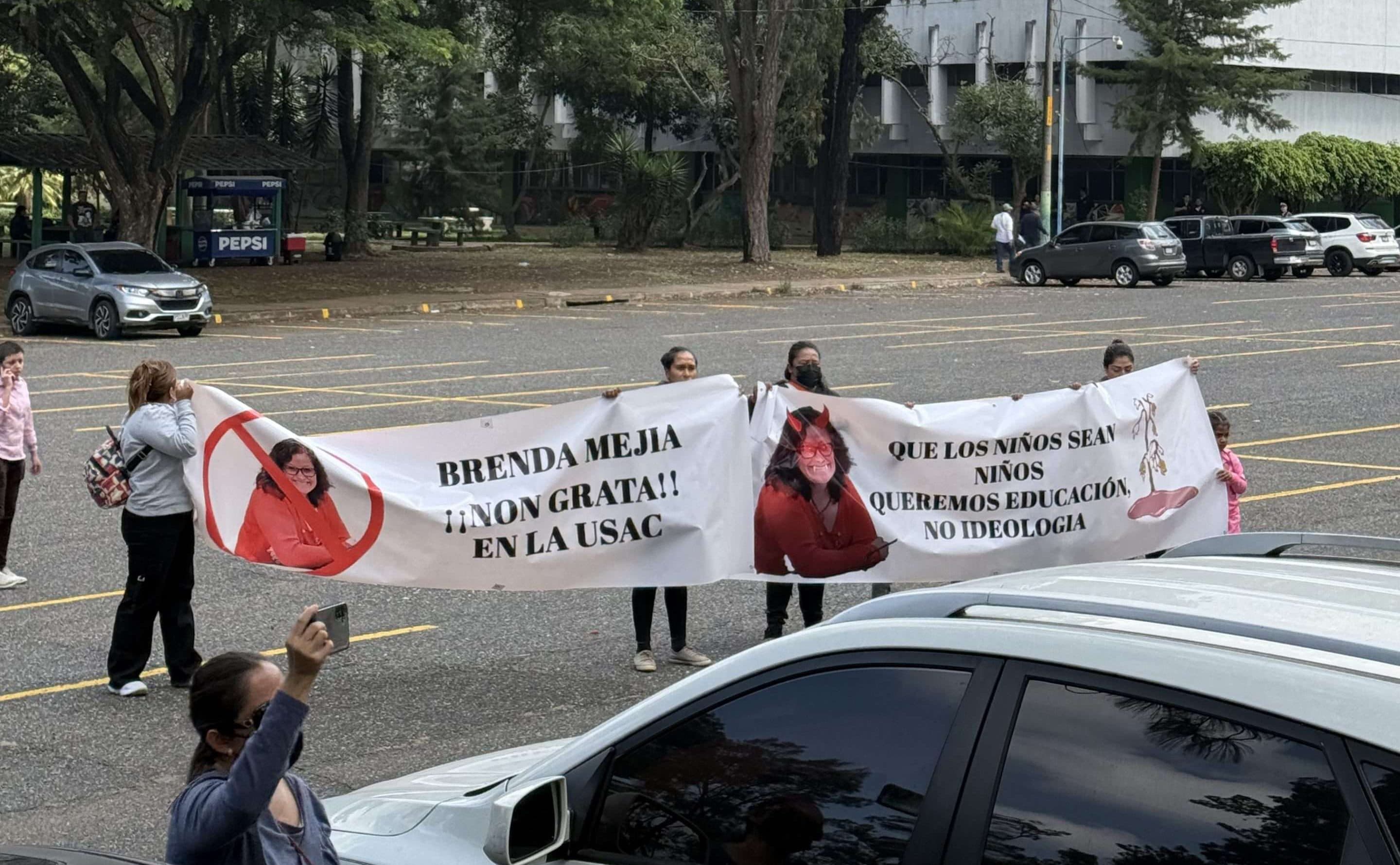 ¿A quién responsabiliza Semilla del ataque a sus Diputados en la USAC?