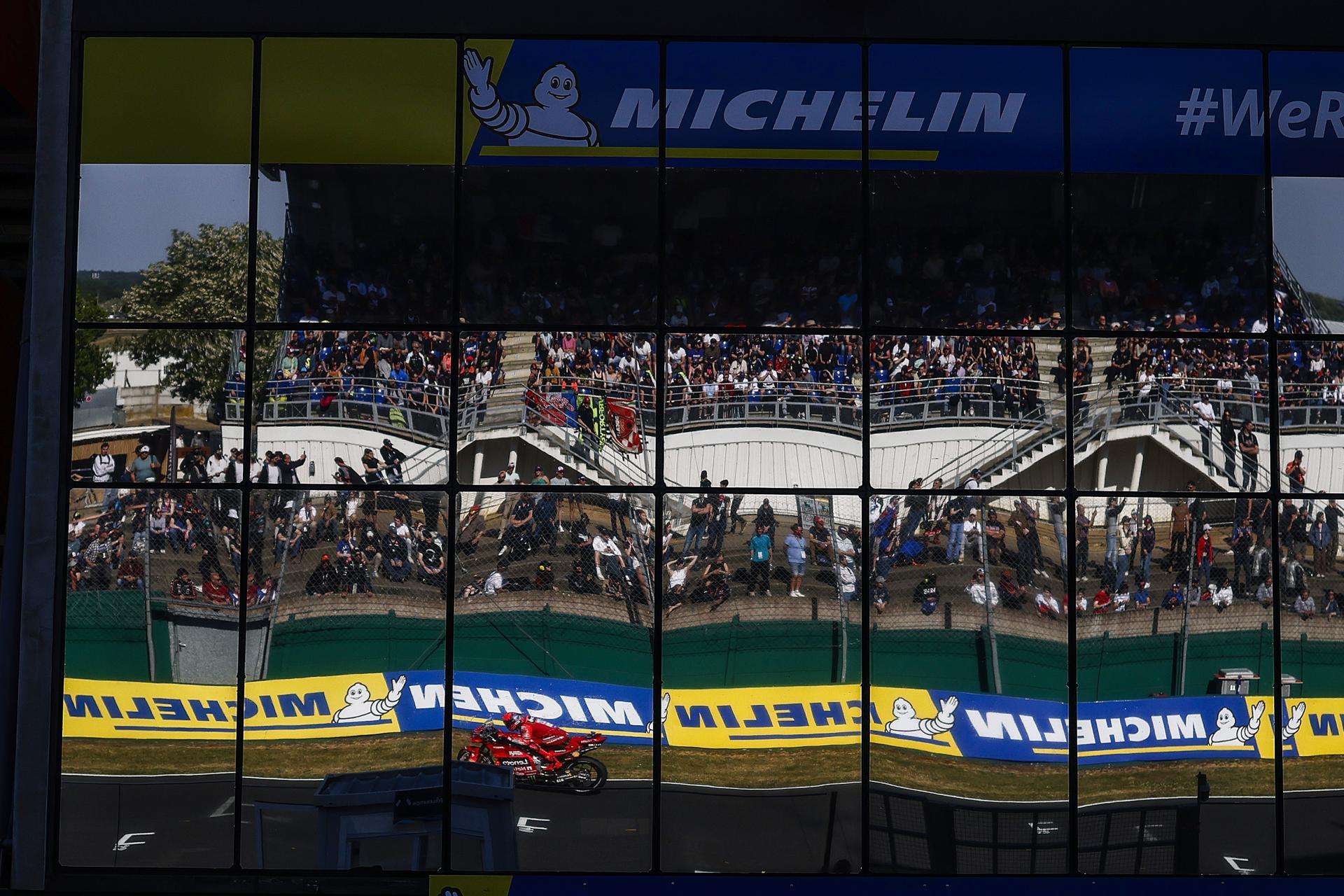 Marc Márquez, Manuel González y Máximo Quiles, ‘pintan’ de español la carrera francesa