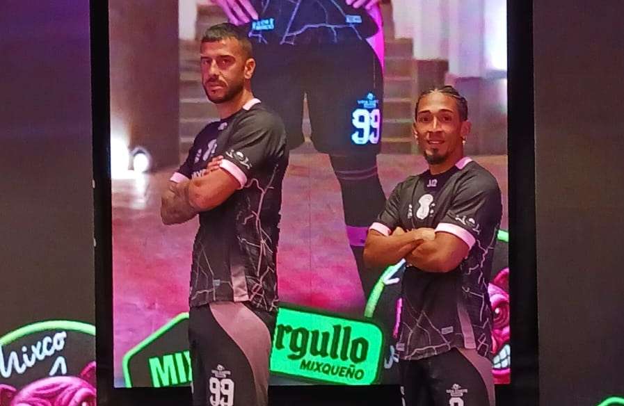 EN IMAGÉNES | Los nuevos uniformes de jugadores y porteros de Mixco