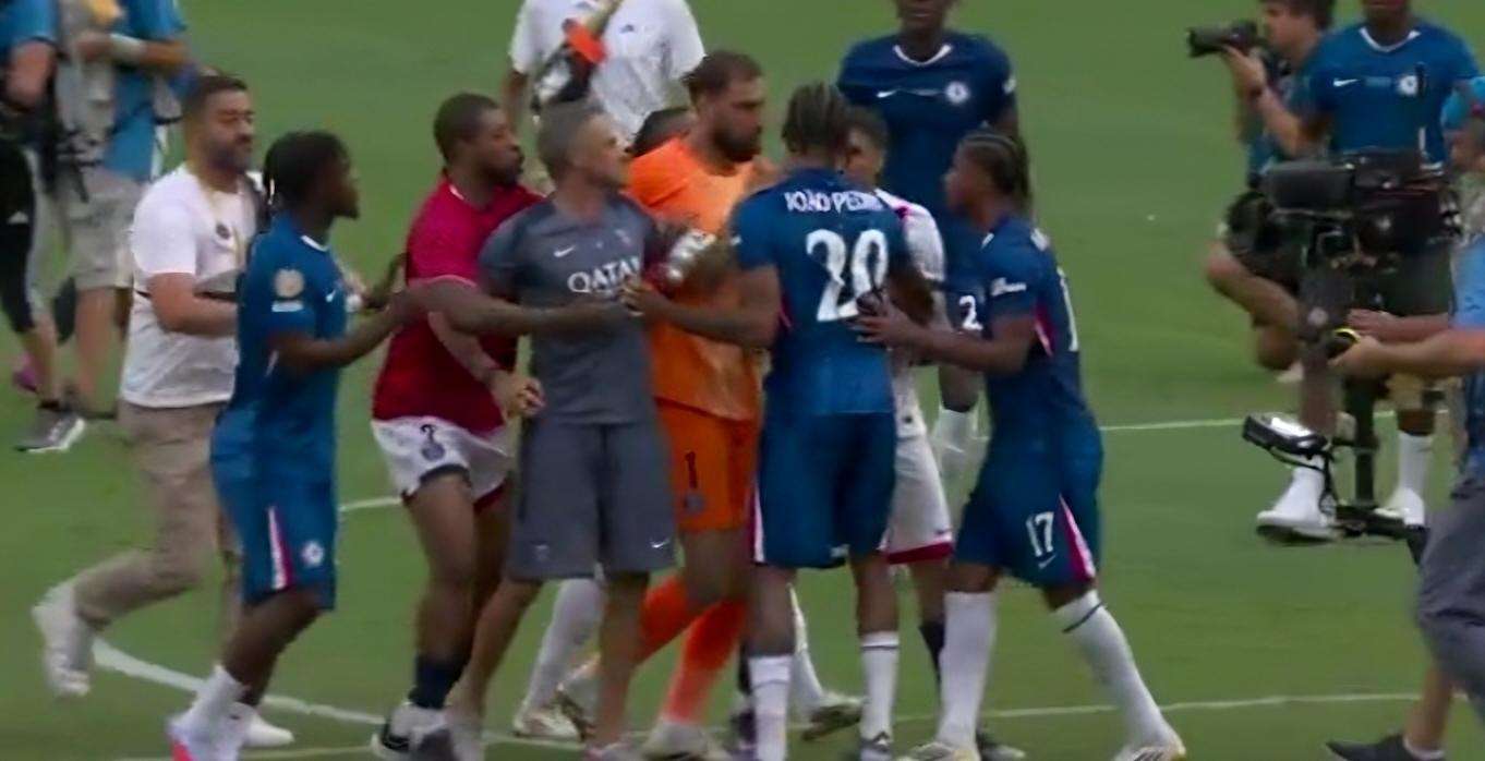 EN VIDEO | Luis Enrique desata escándalo tras agredir a jugador del Chelsea