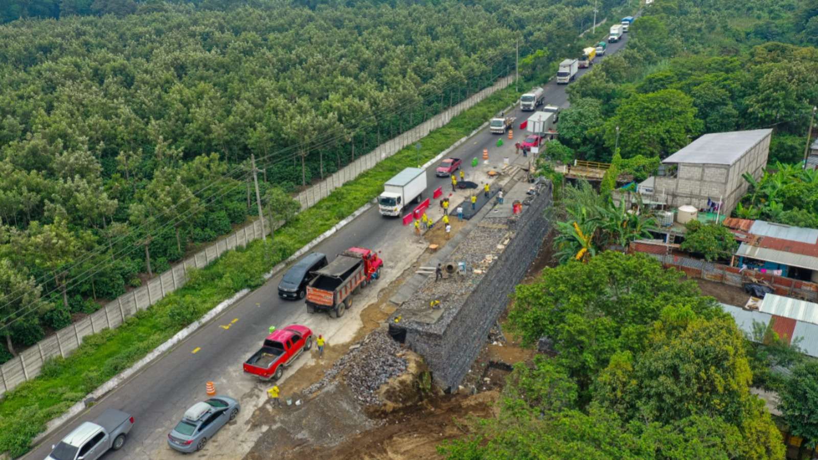 ¿Menos tiempo en carretera? Diputado propone plan para modernizar vías hacia la Costa Sur