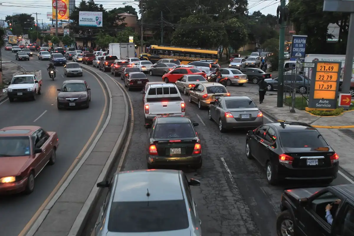 Mesa de diálogo busca soluciones al caos vial: Anillo Metropolitano emerge como propuesta clave