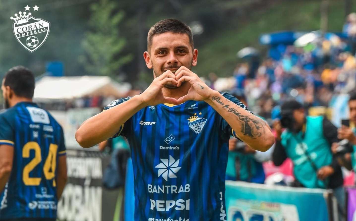 Cobán resurge en casa con remontada sobre los cremas