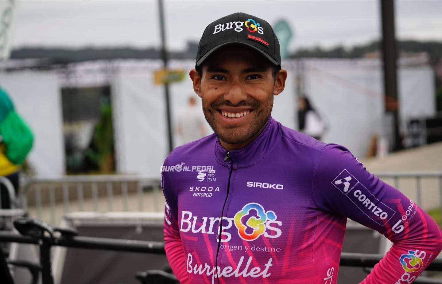 Sergio Chumil completa la Vuelta a España 2025 y entra en la historia del ciclismo guatemalteco