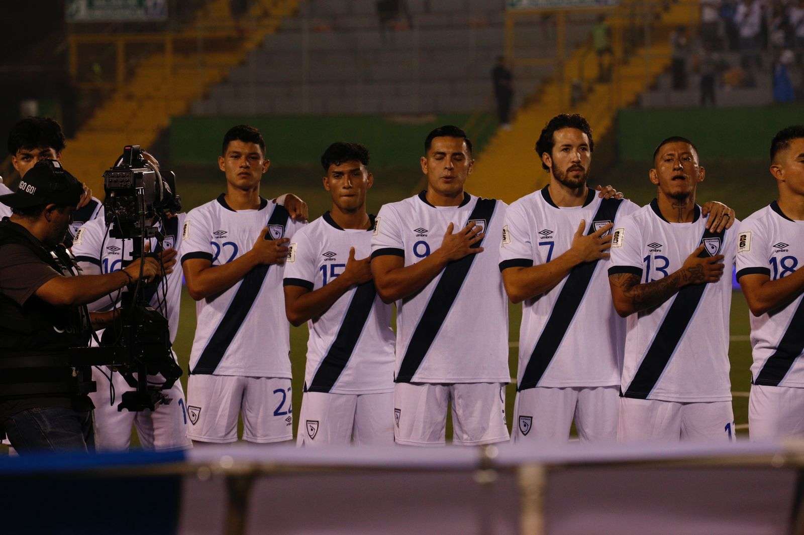¡De blanco y con la franja azul! Así jugará Guatemala en el Rommel