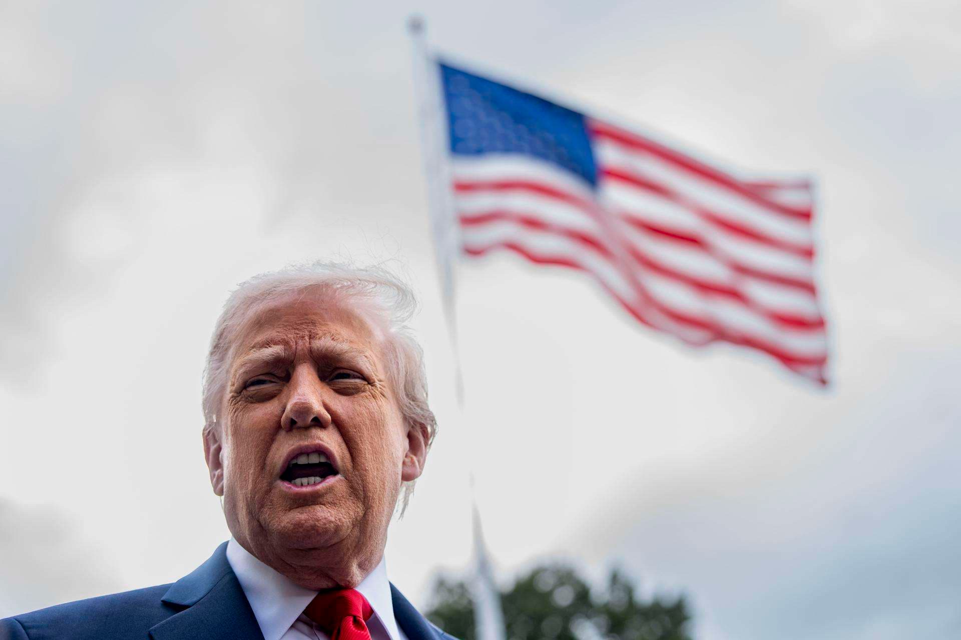 Trump designa como organización terrorista al movimiento antifascista en EE.UU.