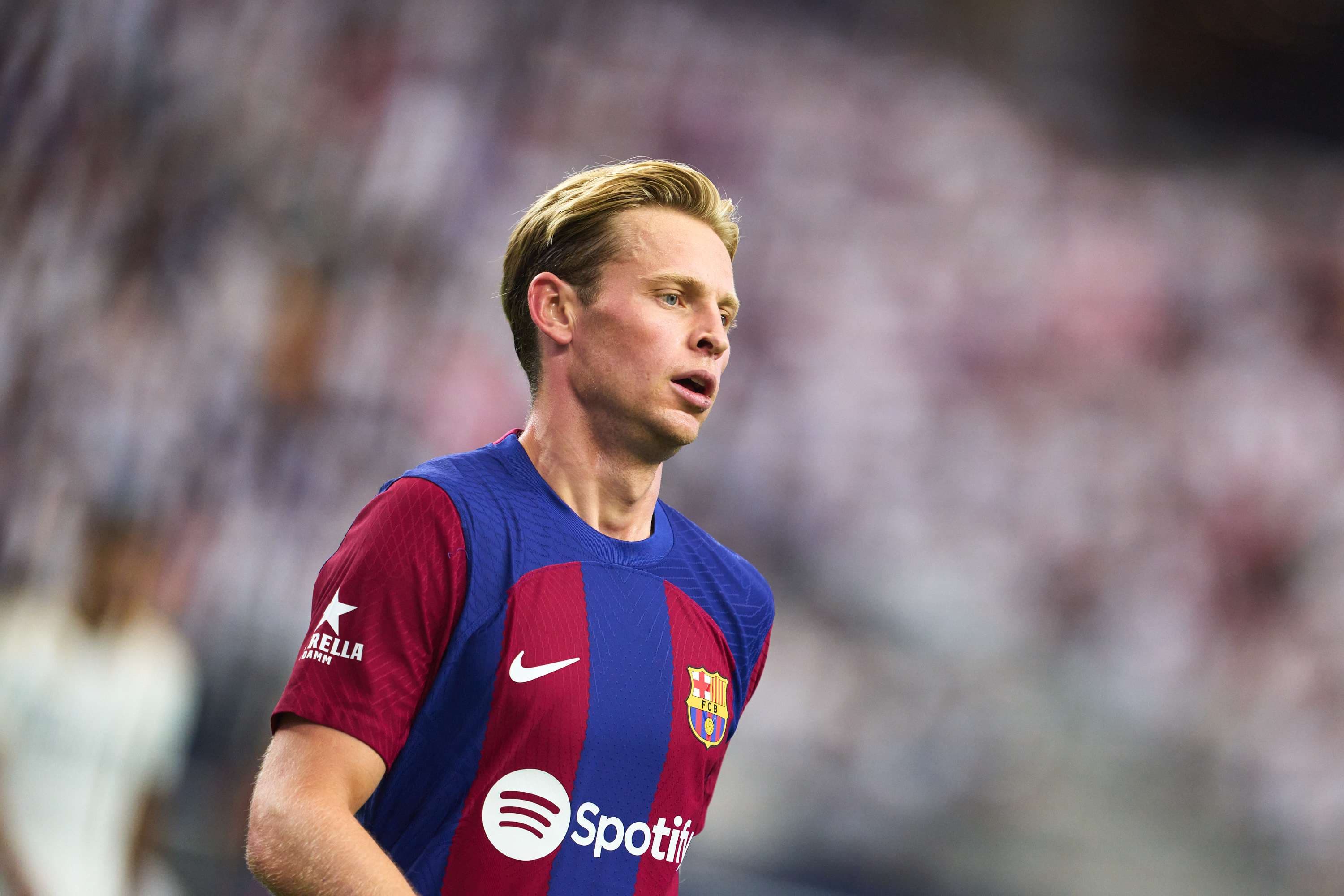 De Jong, única novedad en el Barcelona para enfrentarse al Newcastle