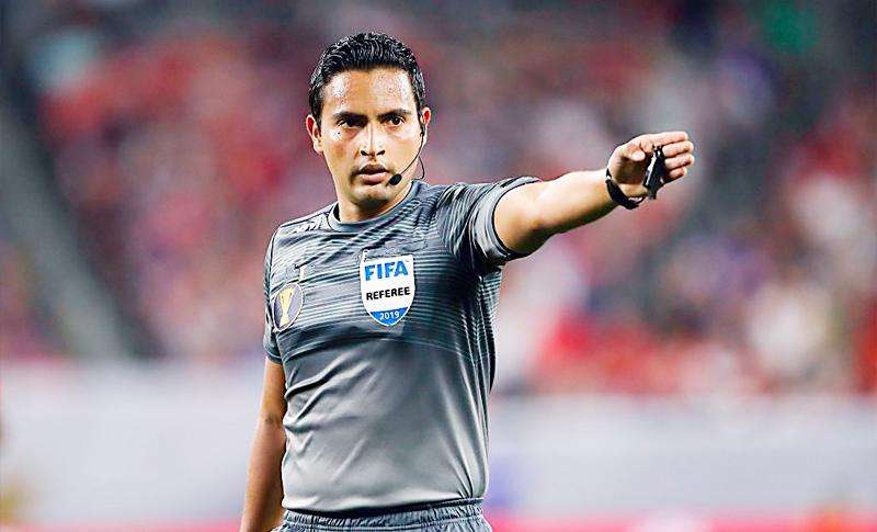 Said Martínez, el árbitro que llevará la batuta en Guatemala vs. Panamá
