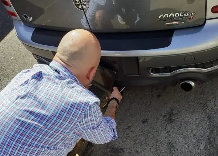 ¡No se ve, pero existe! El aumento de vehículos con placas alteradas preocupa a autoridades