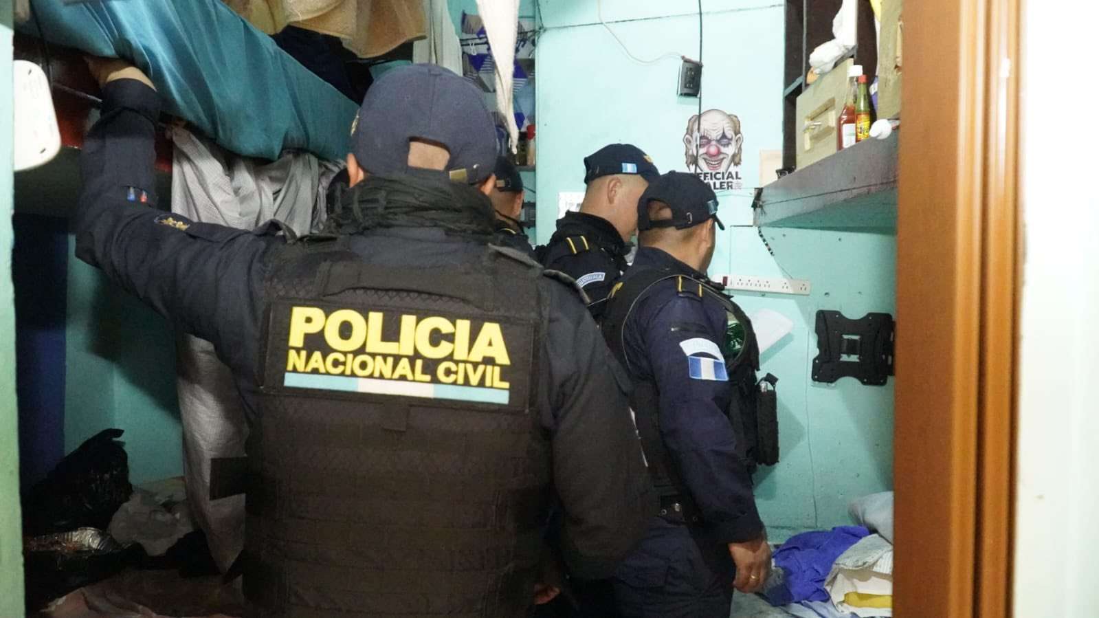 «De uno en uno, de dos en dos»: así habría sido la fuga masiva en Fraijanes II