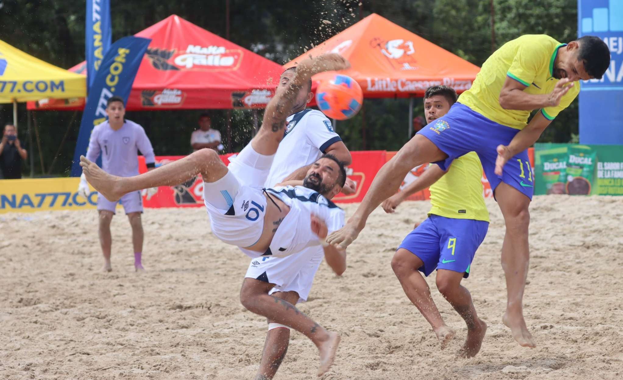 Guatemala presenta su nómina de futbol playa para los Juegos Centroamericanos