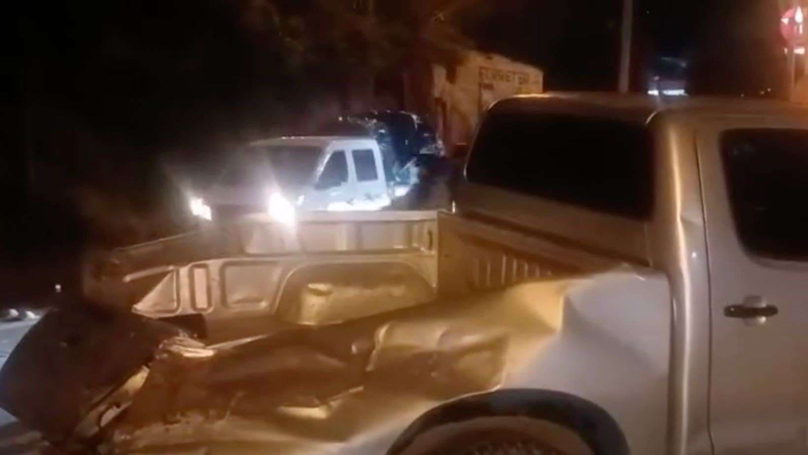 Conductor oficial despedido en cuestión de horas tras choque con bus extraurbano