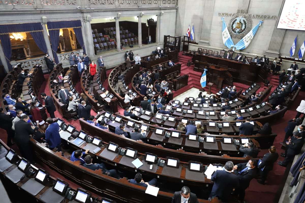 “Los diputados van a cumplir con su mandato”: Rivera confía en una elección transparente de magistrados del TSE