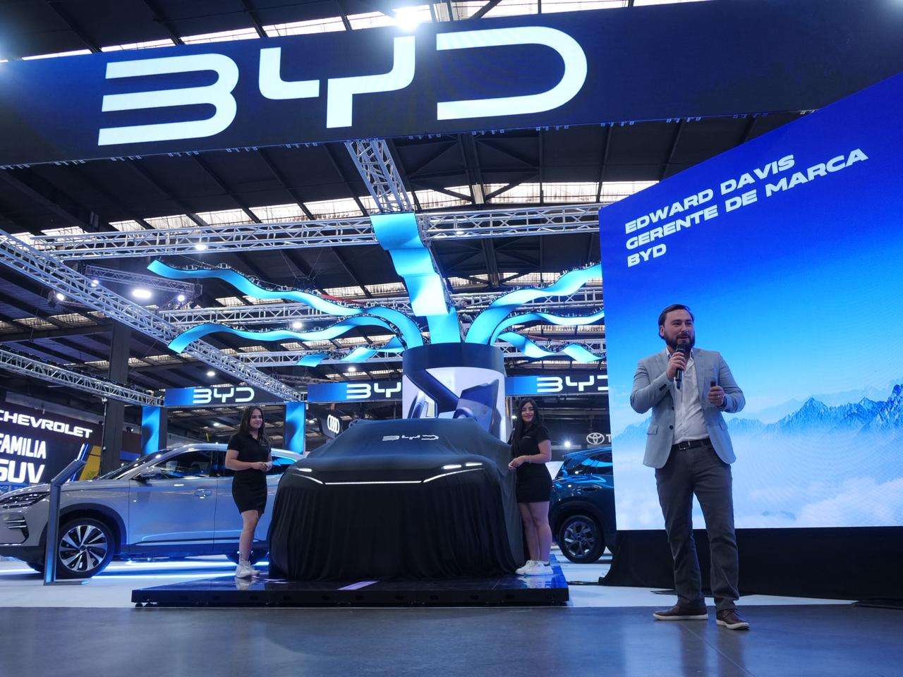 ¿Por qué el nuevo BYD ATTO 8 DM-p está generando expectativa en la Autoferia de Fin de Año?