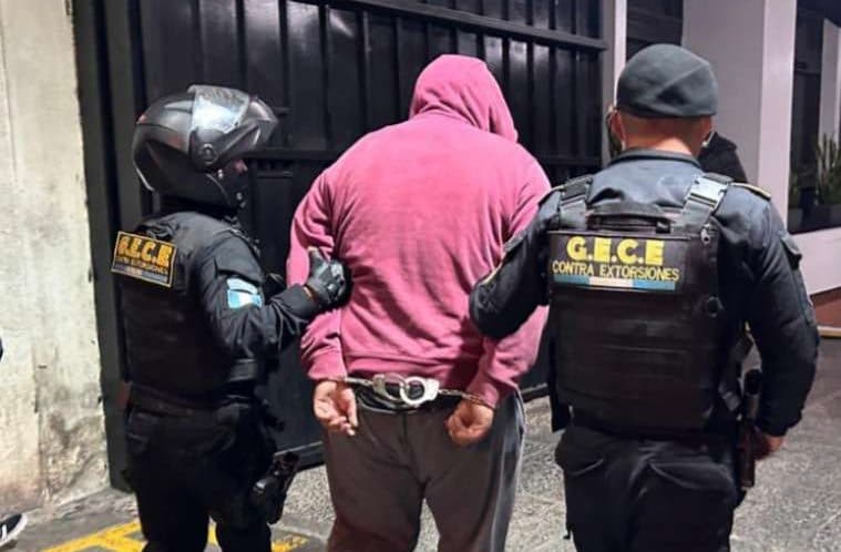 ¿Taxista pirata? Capturan a joven con cocaína y crack listos para distribuir