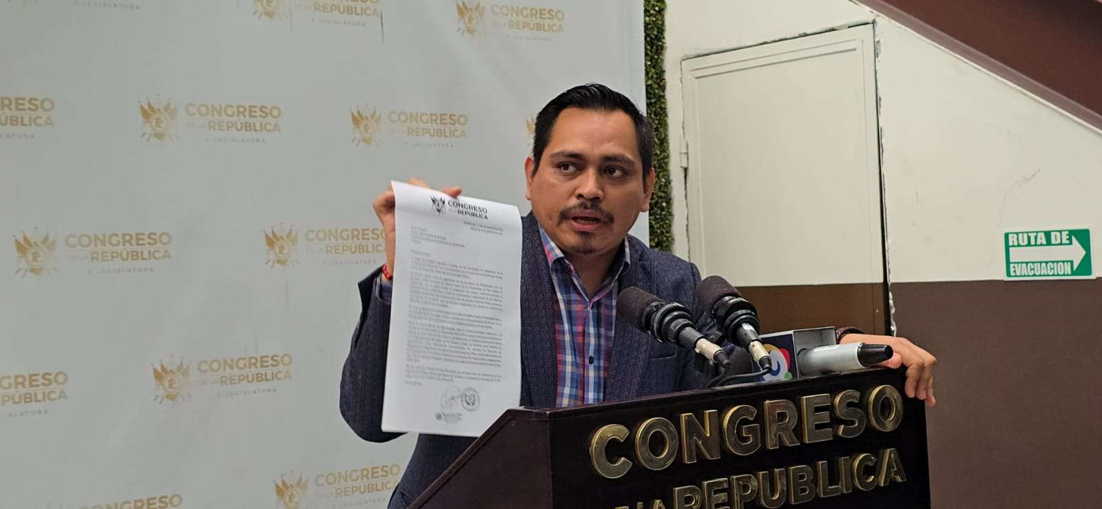 ¿Quién controla realmente la postulación del TSE? Diputado Chic exige transparencia en la elección de magistrados