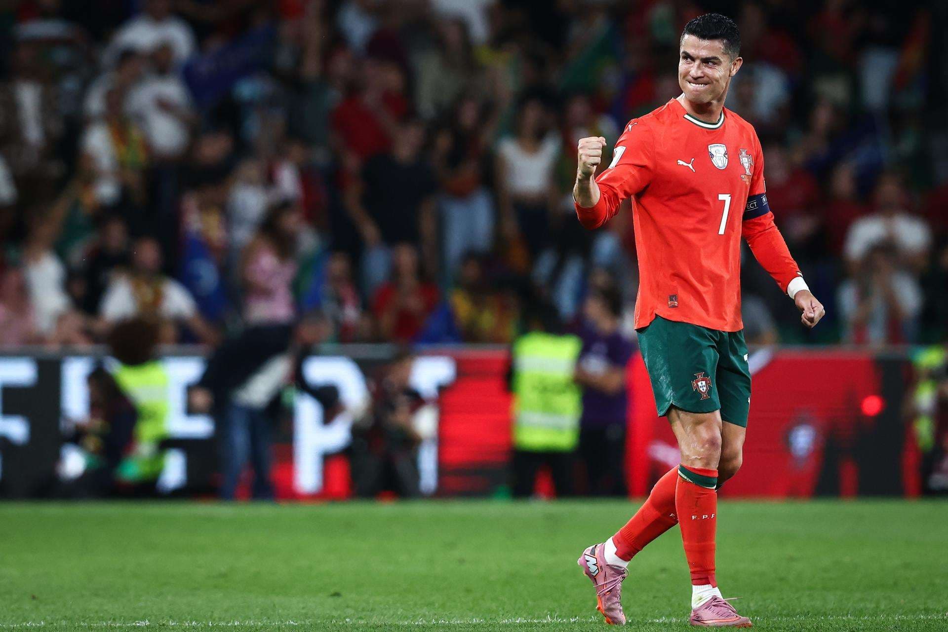 Cristiano Ronaldo se alía con Topuria y se convierte en accionista de WOW FC