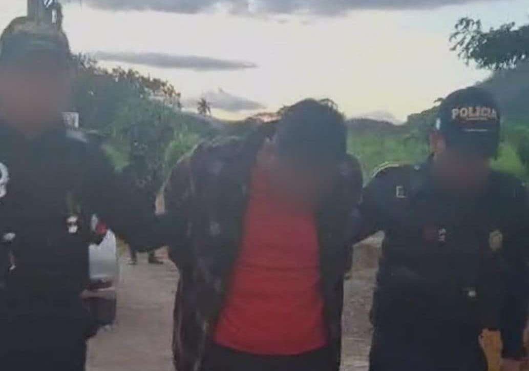 Presunto narcomenudista cae tras intento de fuga en Villa Canales